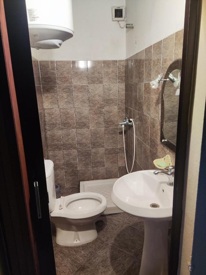 Dafina Hotel Tiranë Eksteriør bilde